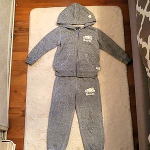 Roots kids salt and pepper sweatsuit